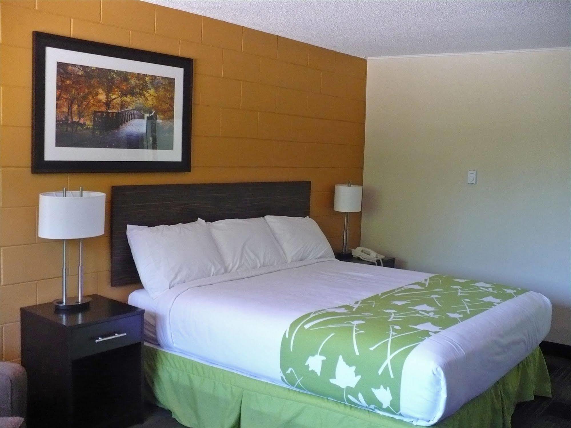Westgate Inn Portage la Prairie Buitenkant foto